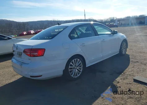 2015 Volkswagen Jetta 1.8T Se from USA, damaged, VIN 3VWD17AJ4FM317457